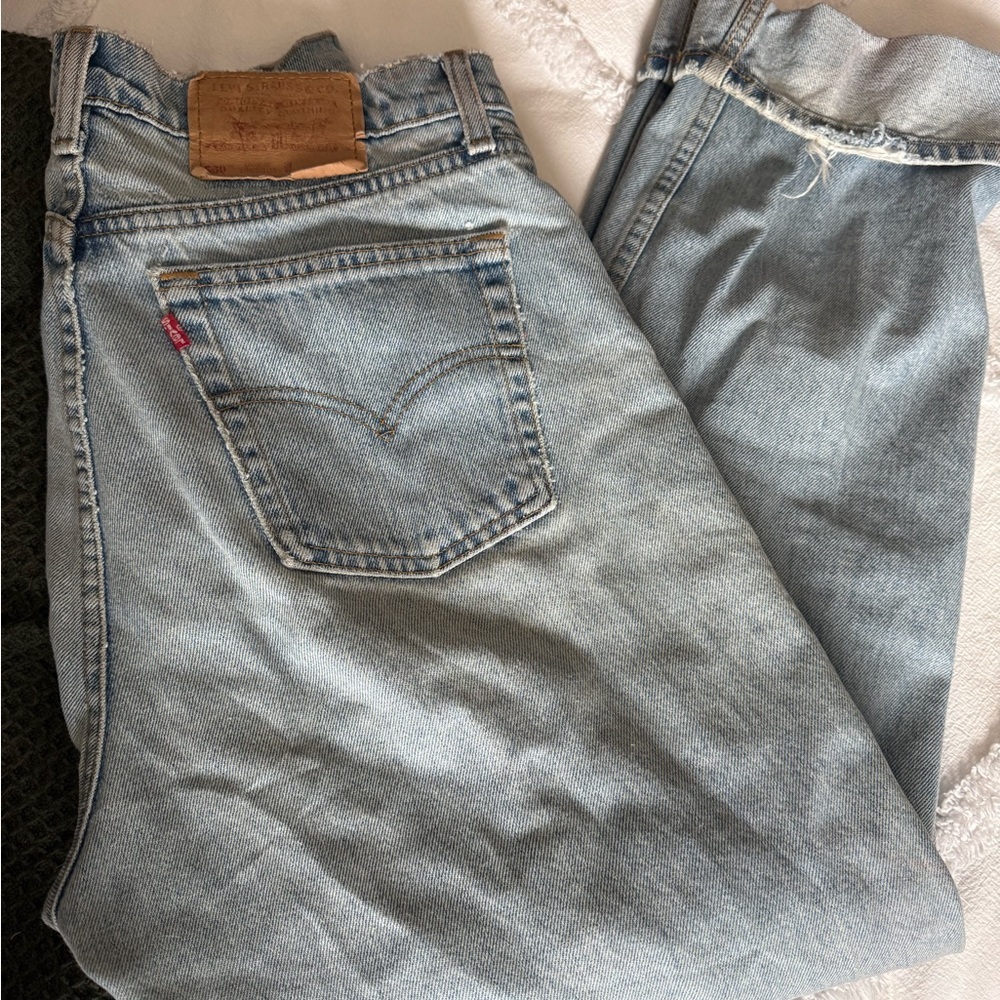 Vintage Levi's 560 Classic Light Blue Straight Jeans